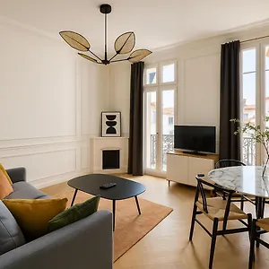 Newly Renovated With Balcony, Ac, Fiber Internet Monte Carlo